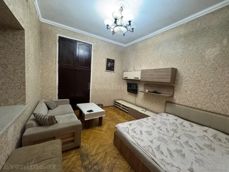 Satılır 1 otaqlı Mənzil Köhnə tikili 42 m² Sahil m. - şəkil 2
