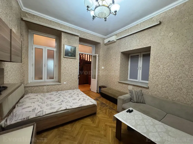 Satılır 1 otaqlı Mənzil Köhnə tikili 42 m² Sahil m. - şəkil 3