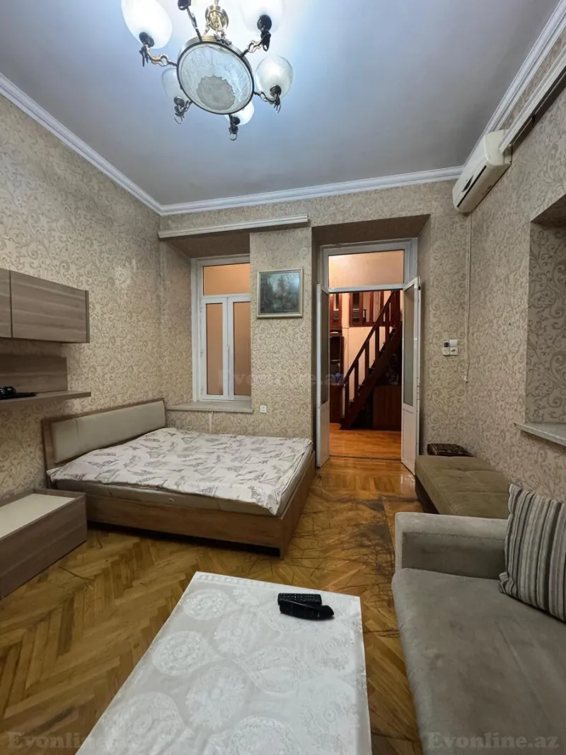 Satılır 1 otaqlı Mənzil Köhnə tikili 42 m² Sahil m. - şəkil 4