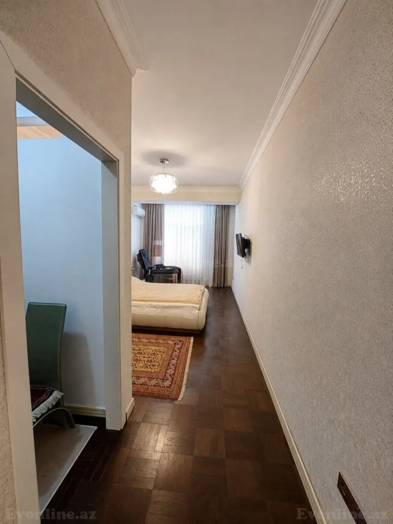 Satılır 5 otaqlı Mənzil Yeni tikili 215 m² Nəsimi r. - şəkil 7
