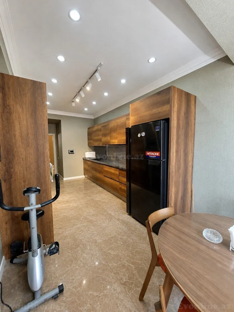 Satılır 5 otaqlı Mənzil Yeni tikili 215 m² Nəsimi r. - şəkil 18