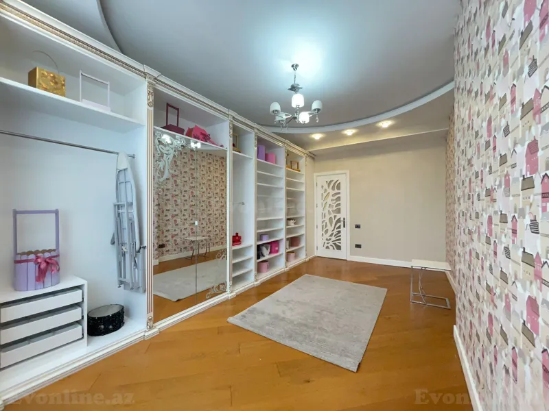 Satılır 4 otaqlı Mənzil Yeni tikili 240 m² Səbail r. - şəkil 14