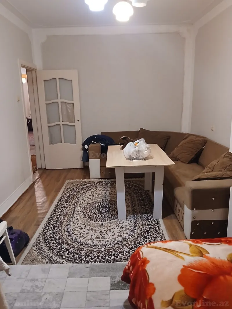 Satılır 2 otaqlı Mənzil Köhnə tikili 60 m² Yeni Günəşli - şəkil 2