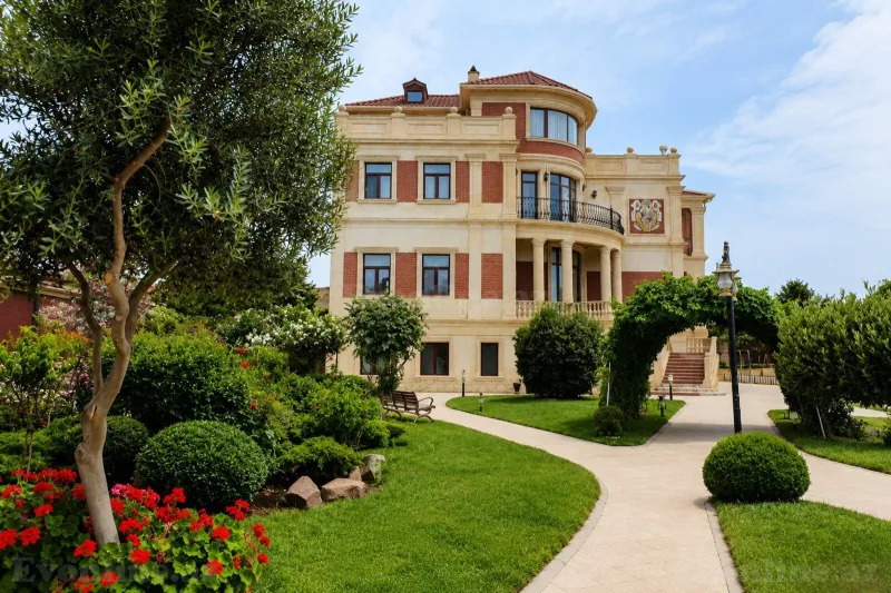 Satılır 9 otaqlı Həyət evi 1000 m² Bilgəh - şəkil 2