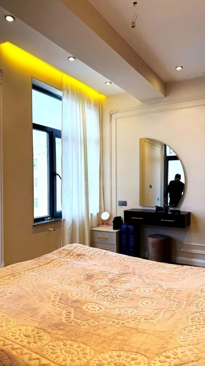 Satılır 4 otaqlı Mənzil Yeni tikili 135 m² Həzi Aslanov m. - şəkil 6
