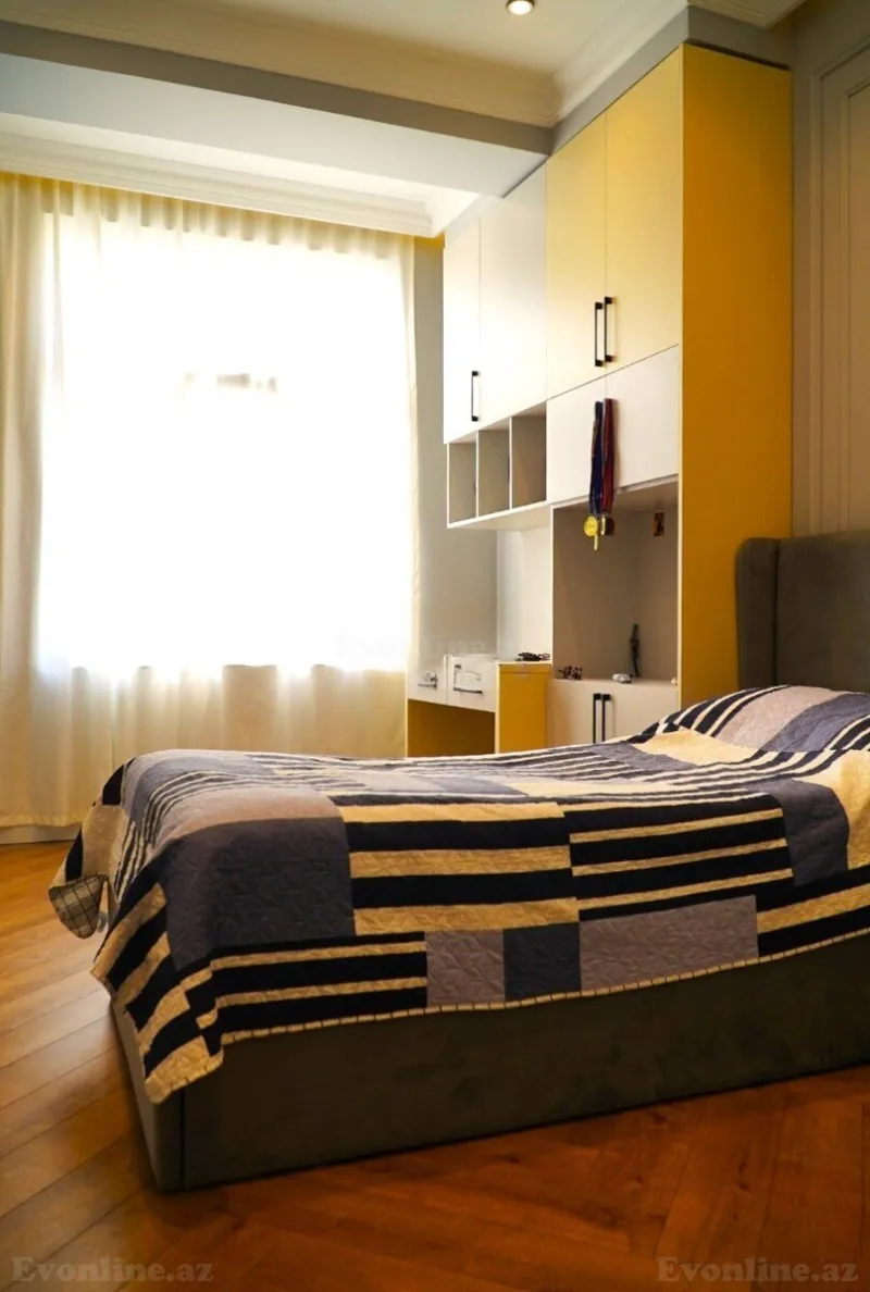 Satılır 4 otaqlı Mənzil Yeni tikili 135 m² Həzi Aslanov m. - şəkil 9