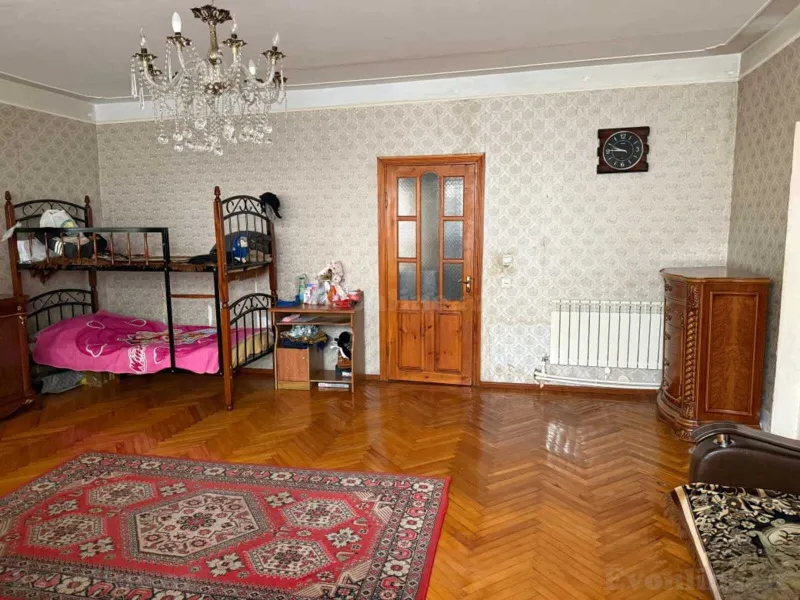 Satılır 3 otaqlı Mənzil Köhnə tikili 85 m² Nərimanov r. - şəkil 2