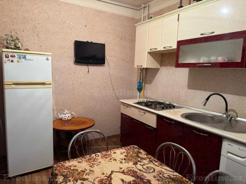 Satılır 3 otaqlı Mənzil Köhnə tikili 85 m² Nərimanov r. - şəkil 8