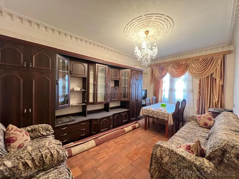 Bakı, Yasamal r.da 2 otaqlı mənzil satılır