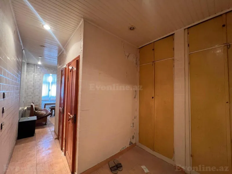 Satılır 2 otaqlı Mənzil Köhnə tikili 71 m² Yasamal r. - şəkil 9