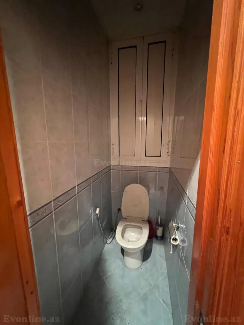 Satılır 2 otaqlı Mənzil Köhnə tikili 71 m² Yasamal r. - şəkil 12