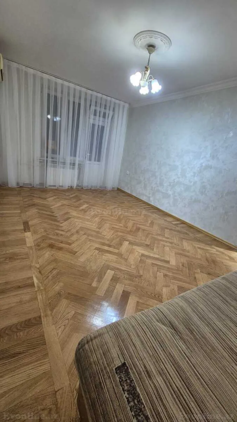 Satılır 1 otaqlı Mənzil Köhnə tikili 40 m² Elmlər Akademiyası m. - şəkil 2