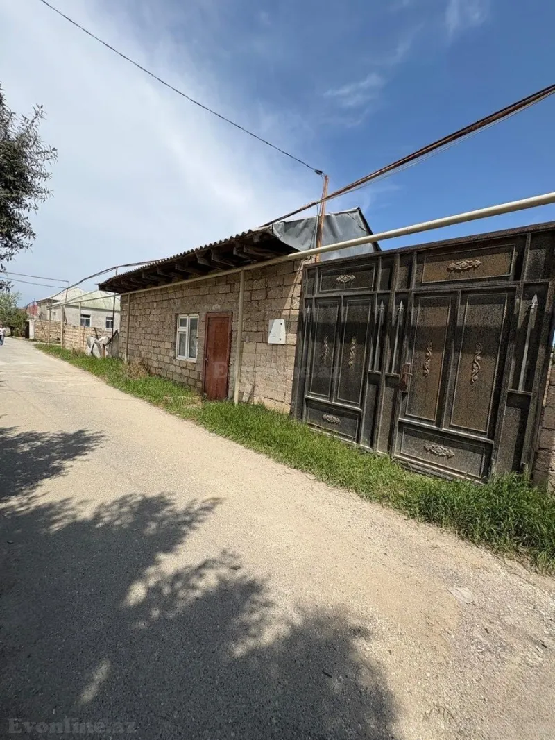 4 otaqlı Həyət evi 1300 m² Kürdəxanı Satılır