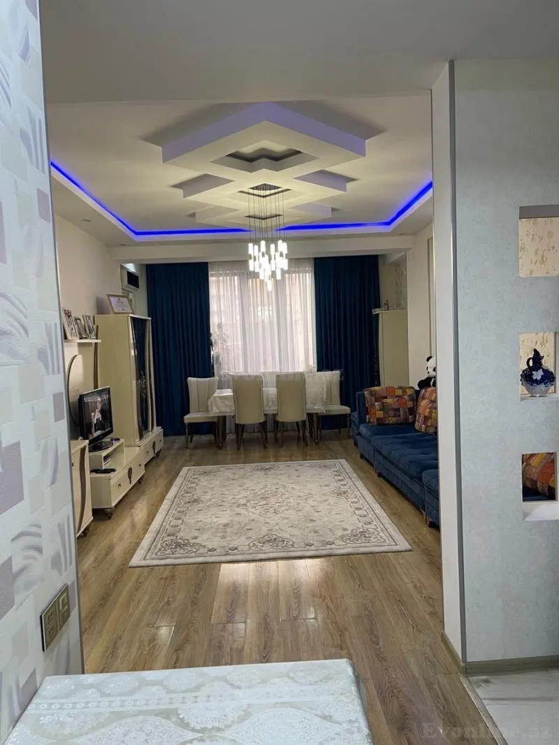2 otaqlı Mənzil 80 m² Əhmədli m. Satılır