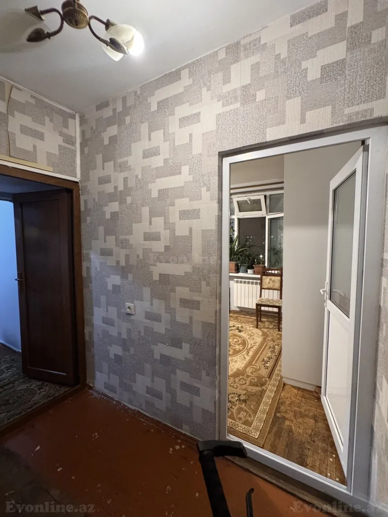 Satılır 1 otaqlı Mənzil Köhnə tikili 40 m² Bakıxanov - şəkil 2