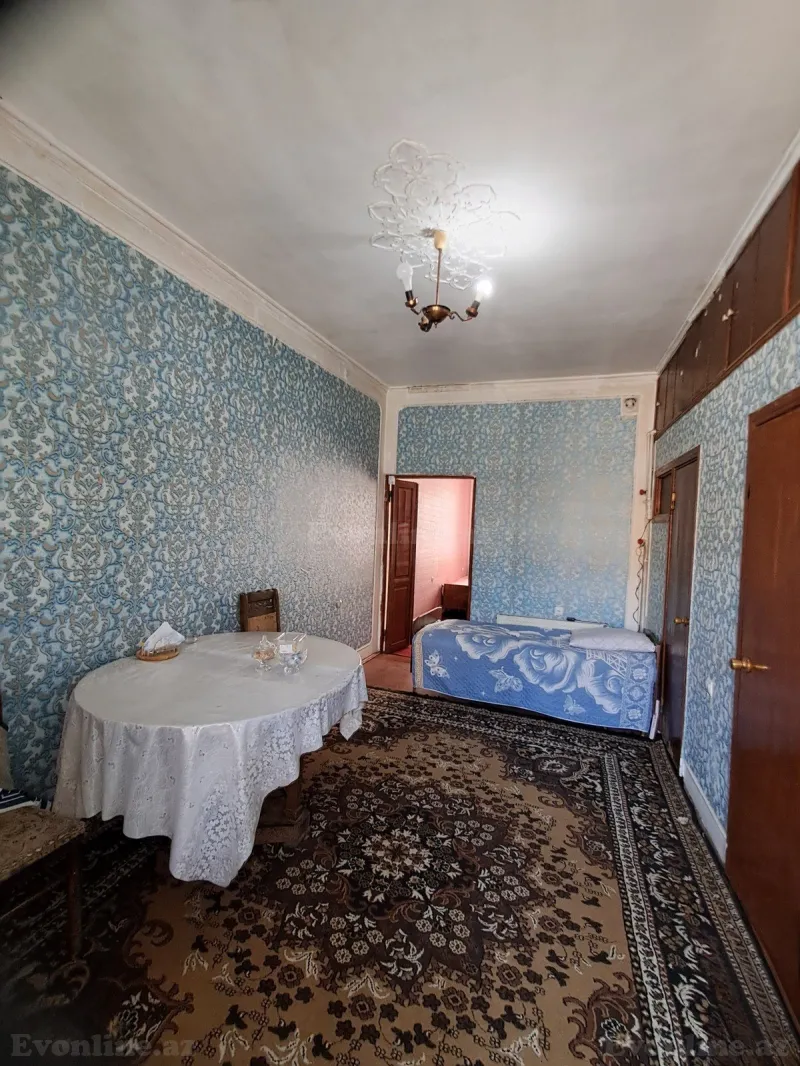 Satılır 2 otaqlı Həyət evi 50 m² İnşaatçılar m. - şəkil 2