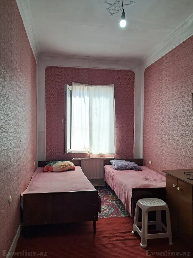 Satılır 2 otaqlı Həyət evi 50 m² İnşaatçılar m. - şəkil 4