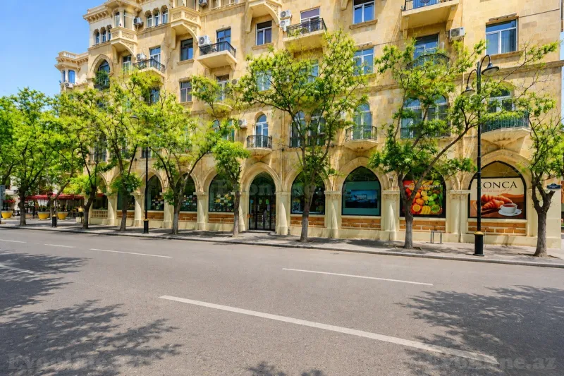 Satılır Obyekt 240 m² Sahil m. - şəkil 2