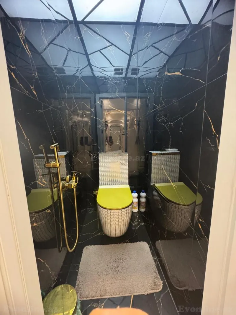 Satılır 5 otaqlı Mənzil Köhnə tikili 120 m² Bakıxanov - şəkil 3