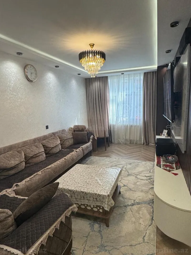 Satılır 5 otaqlı Mənzil Köhnə tikili 120 m² Bakıxanov - şəkil 4