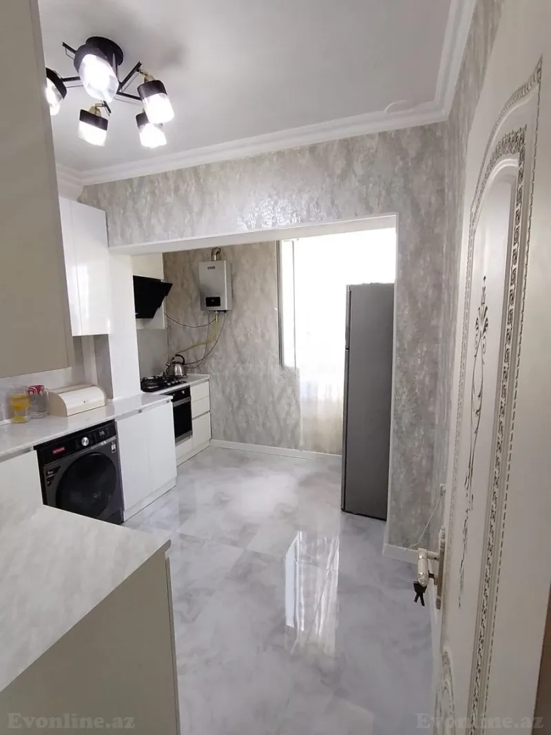 Satılır 4 otaqlı Mənzil Köhnə tikili 100 m² Bakıxanov - şəkil 11