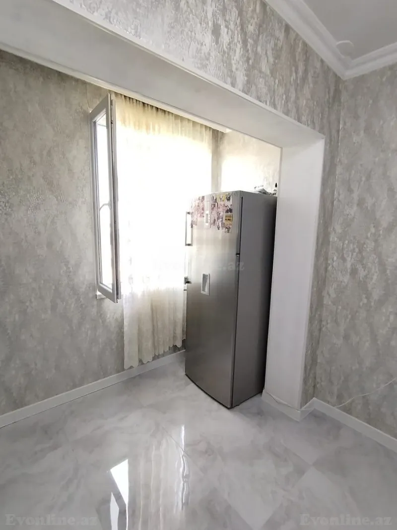 Satılır 4 otaqlı Mənzil Köhnə tikili 100 m² Bakıxanov - şəkil 13
