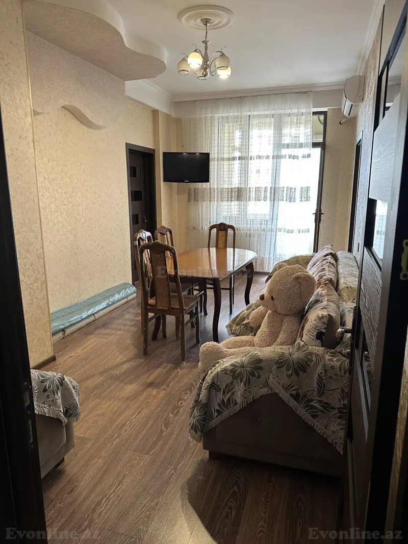 Kirayə verilir 3 otaqlı Mənzil Yeni tikili 70 m² İnşaatçılar m.