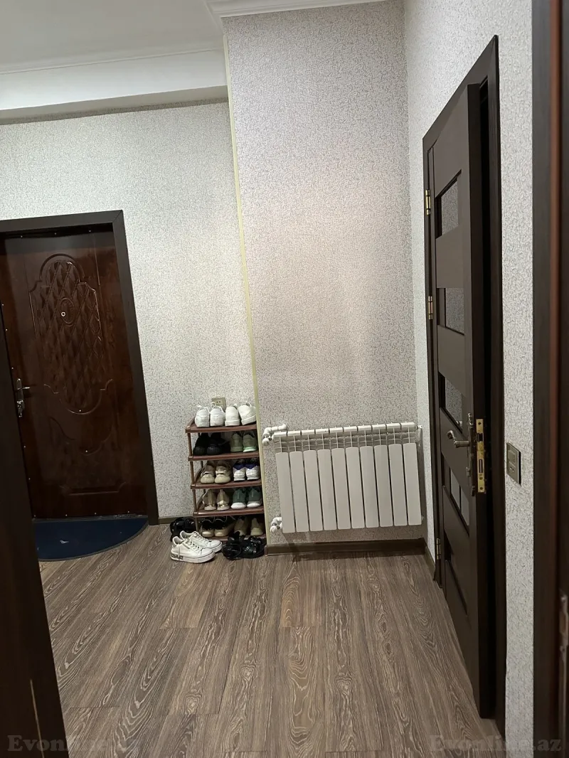 Kirayə verilir 3 otaqlı Mənzil Yeni tikili 70 m² İnşaatçılar m. - şəkil 4