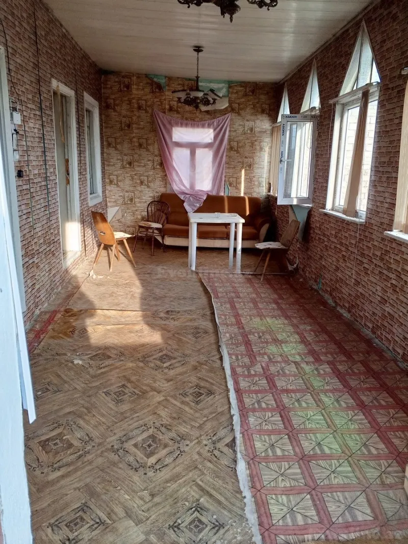 Satılır 6 otaqlı Həyət evi 100 m² Zirə