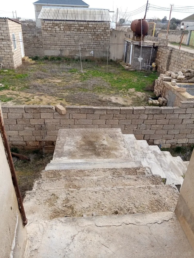Satılır 6 otaqlı Həyət evi 100 m² Zirə - şəkil 14