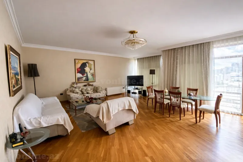 Satılır 3 otaqlı Mənzil Yeni tikili 140 m² 28 May m. - şəkil 2