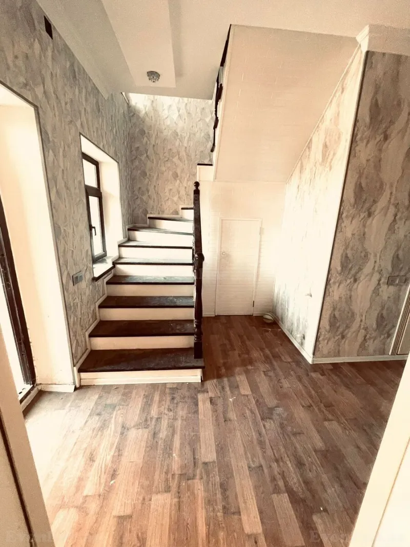 Satılır 4 otaqlı Həyət evi 200 m² Biləcəri - şəkil 8