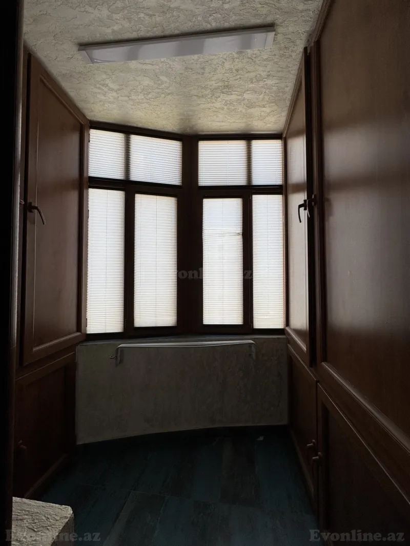 Satılır 4 otaqlı Mənzil Yeni tikili 160 m² Yasamal r. - şəkil 24