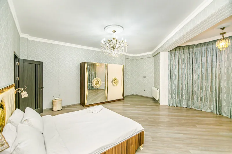 Kirayə verilir 3 otaqlı Mənzil Yeni tikili 136 m² 28 May m. - şəkil 7