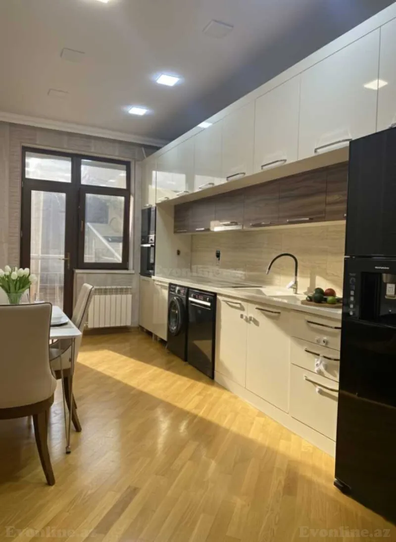 Satılır 3 otaqlı Mənzil Yeni tikili 120 m² Yasamal r. - şəkil 13
