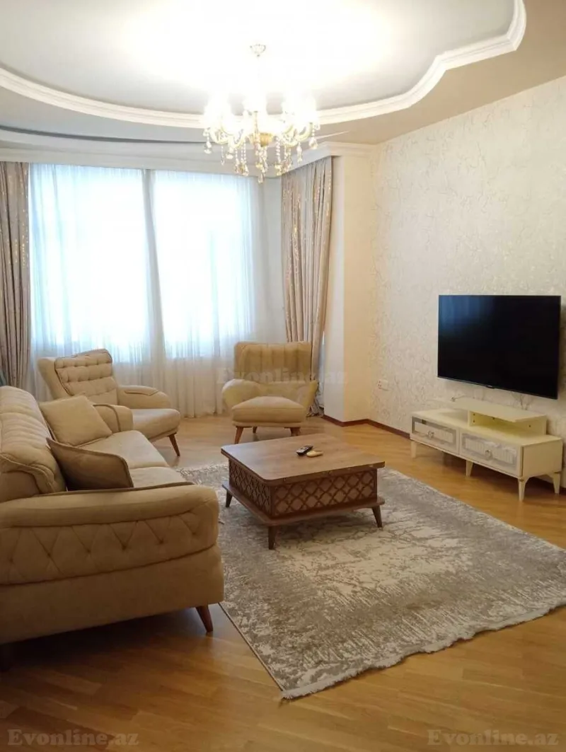 Kirayə verilir 3 otaqlı Mənzil Yeni tikili 130 m² Nizami m.