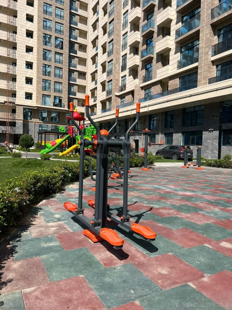 Satılır 5 otaqlı Mənzil Yeni tikili 230 m² 28 May m. - şəkil 3