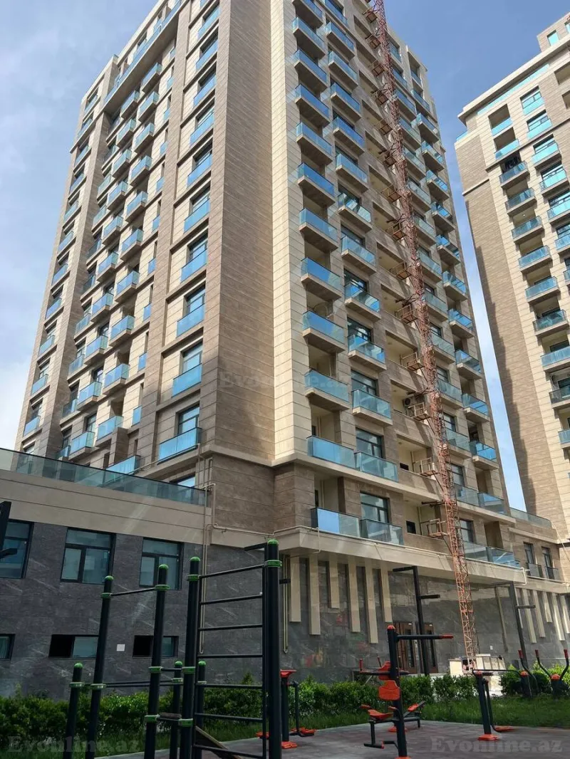 Satılır 5 otaqlı Mənzil Yeni tikili 230 m² 28 May m. - şəkil 4