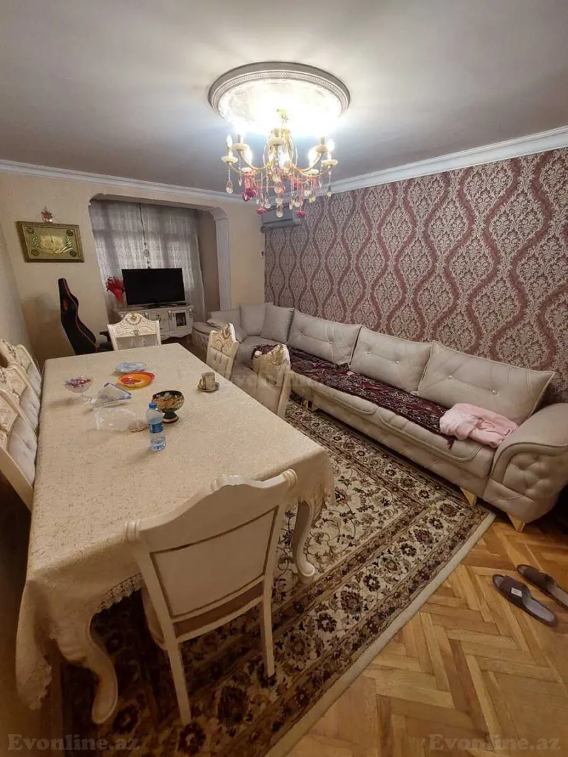Kirayə verilir 3 otaqlı Mənzil Köhnə tikili 80 m² 28 May m.