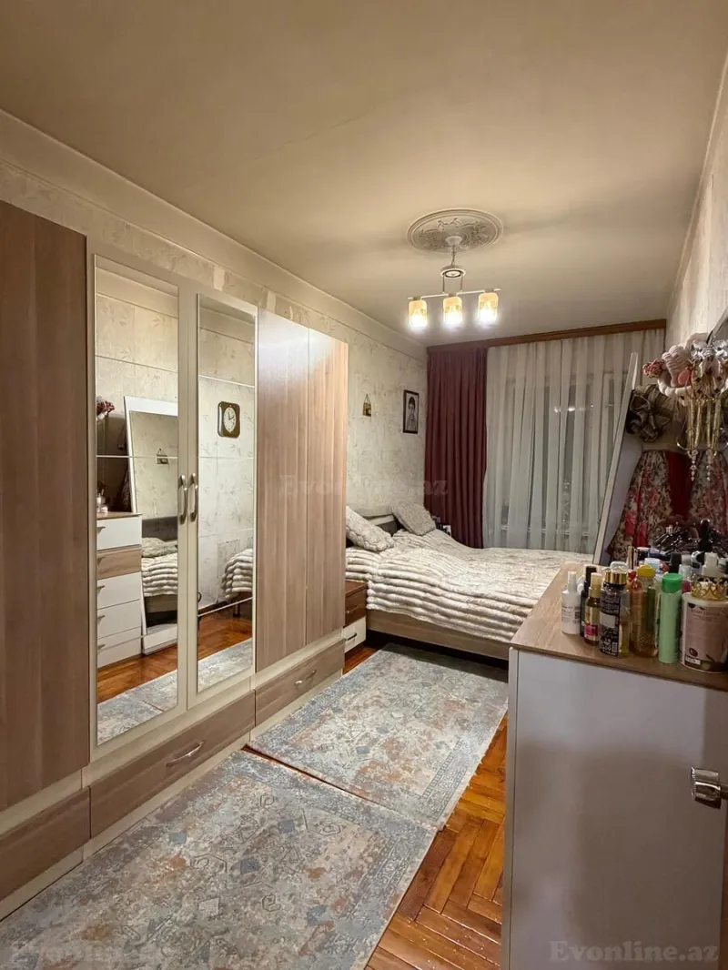 Satılır 2 otaqlı Mənzil Köhnə tikili 65 m² Gənclik m. - şəkil 5