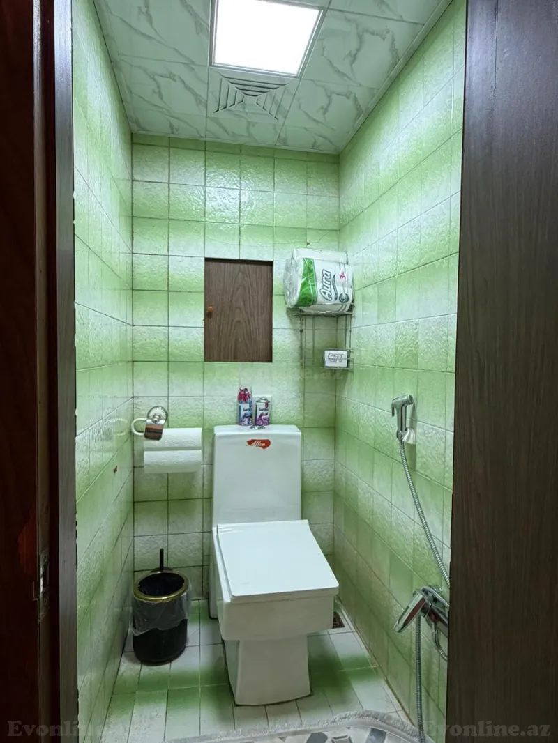 Satılır 2 otaqlı Mənzil Köhnə tikili 65 m² Gənclik m. - şəkil 9