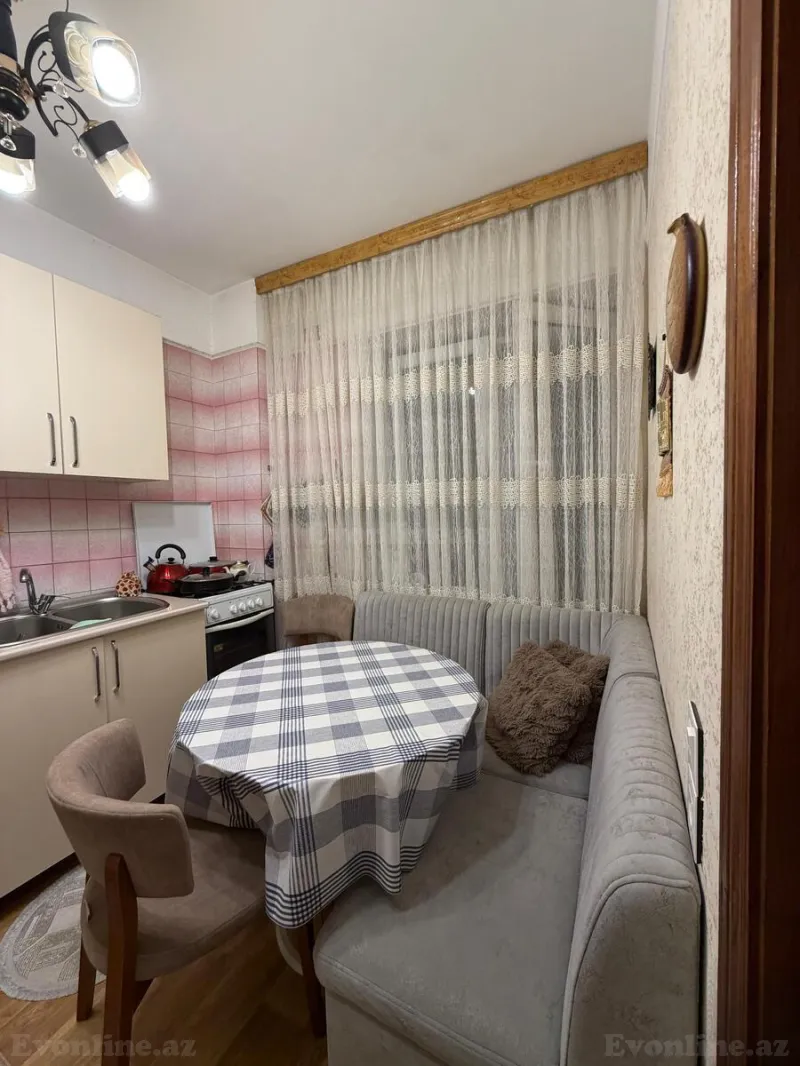 Satılır 2 otaqlı Mənzil Köhnə tikili 65 m² Gənclik m. - şəkil 11