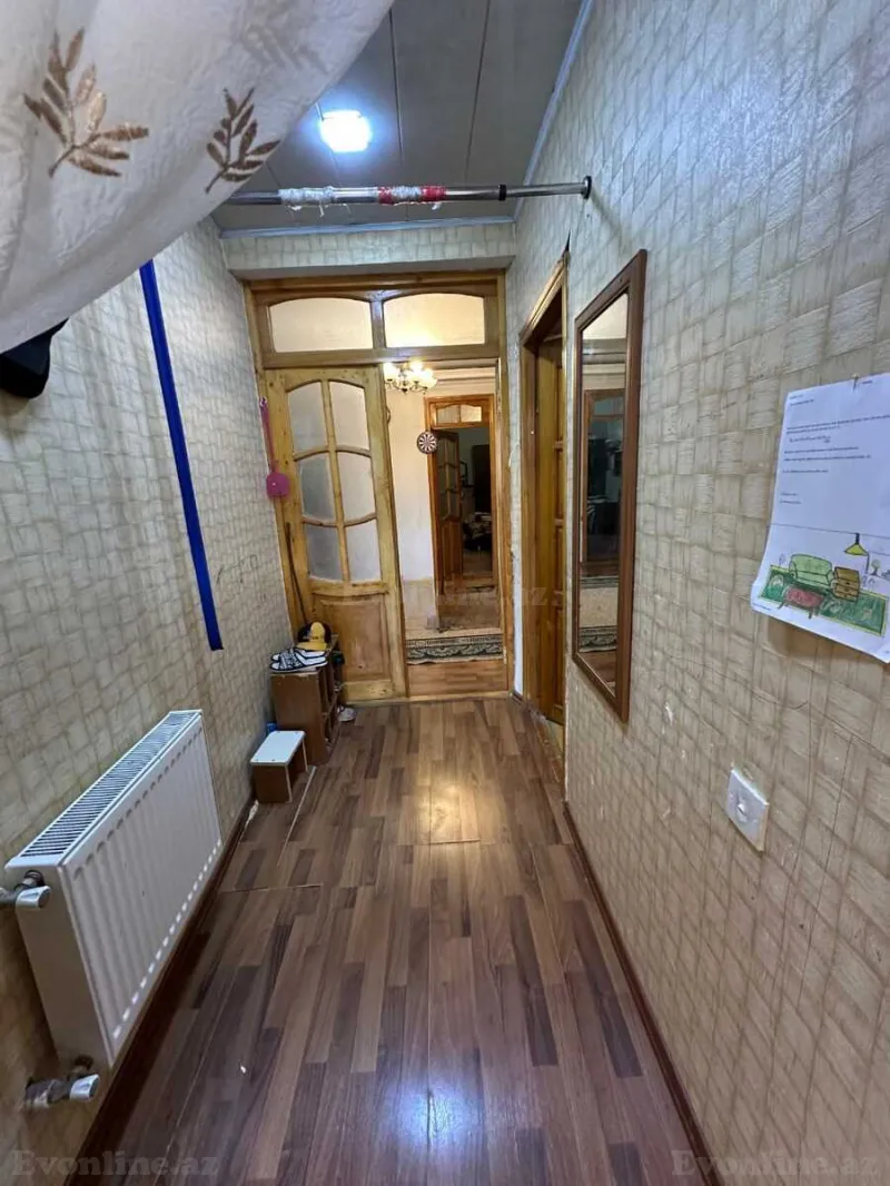 Satılır 4 otaqlı Mənzil Köhnə tikili 85 m² Maştağa