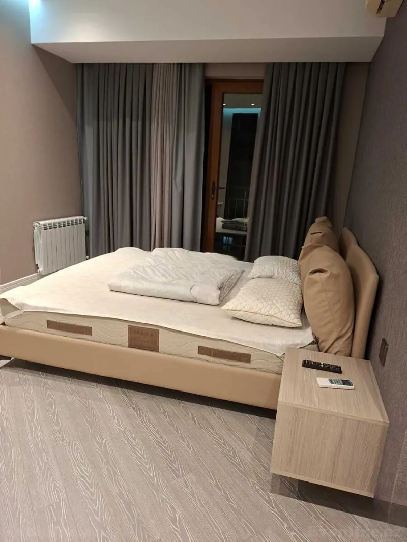 Kirayə verilir 3 otaqlı Mənzil Yeni tikili 110 m² Xətai r. - şəkil 2