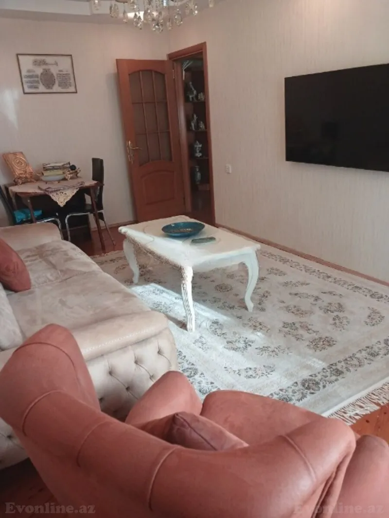 Satılır 3 otaqlı Mənzil Köhnə tikili 85 m² 8 Noyabr m. - şəkil 2