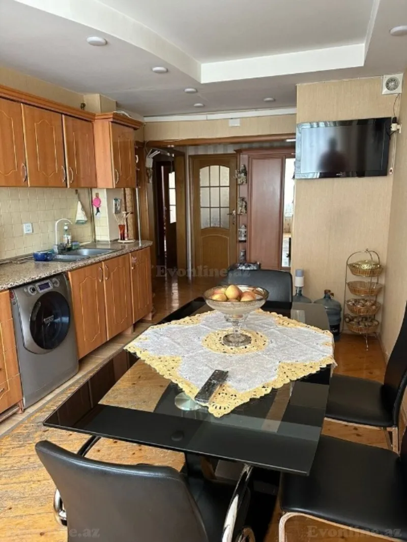Satılır 3 otaqlı Mənzil Köhnə tikili 85 m² 8 Noyabr m. - şəkil 8