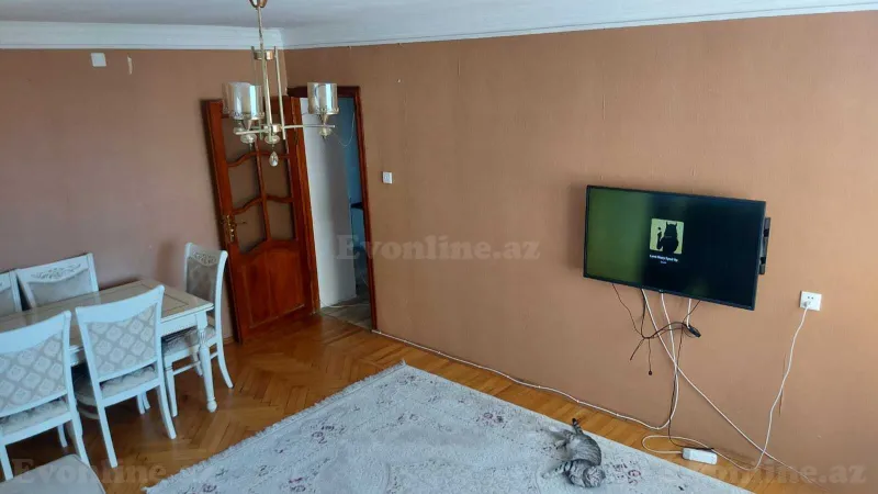 Satılır 2 otaqlı Mənzil Köhnə tikili 60 m² Neftçilər m. - şəkil 4