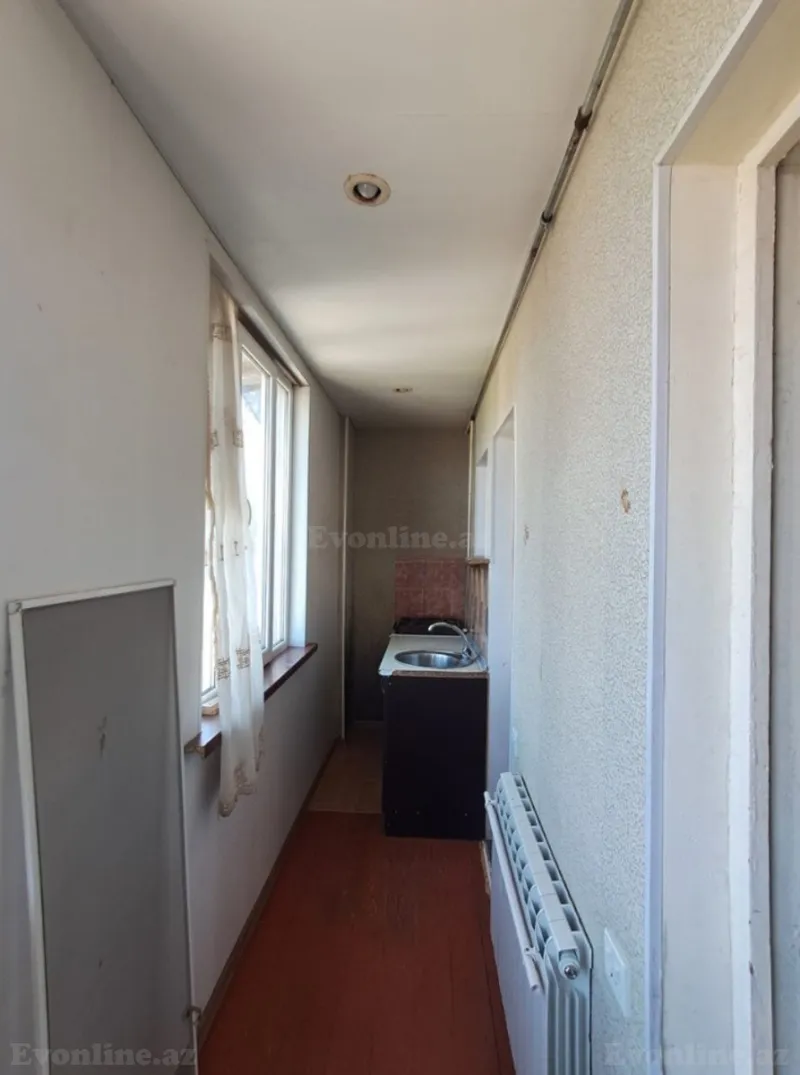 Satılır 2 otaqlı Mənzil Köhnə tikili 90 m² Həzi Aslanov m. - şəkil 2