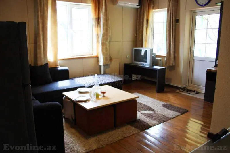 Kirayə verilir 2 otaqlı Həyət evi 60 m² Qəbələ - şəkil 6
