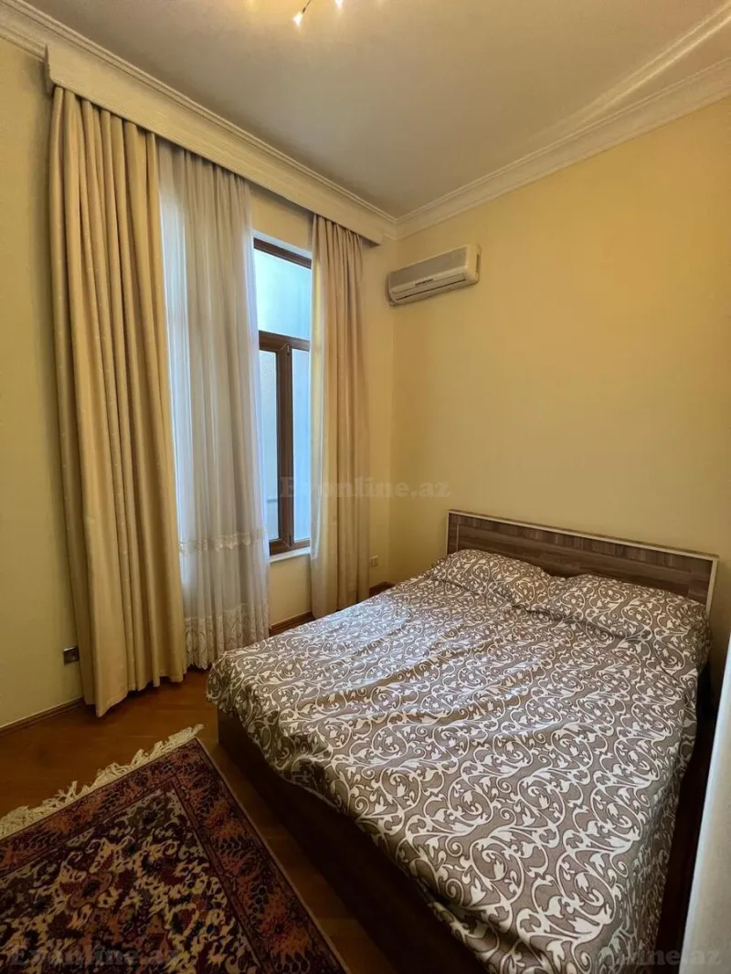 Satılır 4 otaqlı Mənzil Köhnə tikili 220 m² Sahil m. - şəkil 16